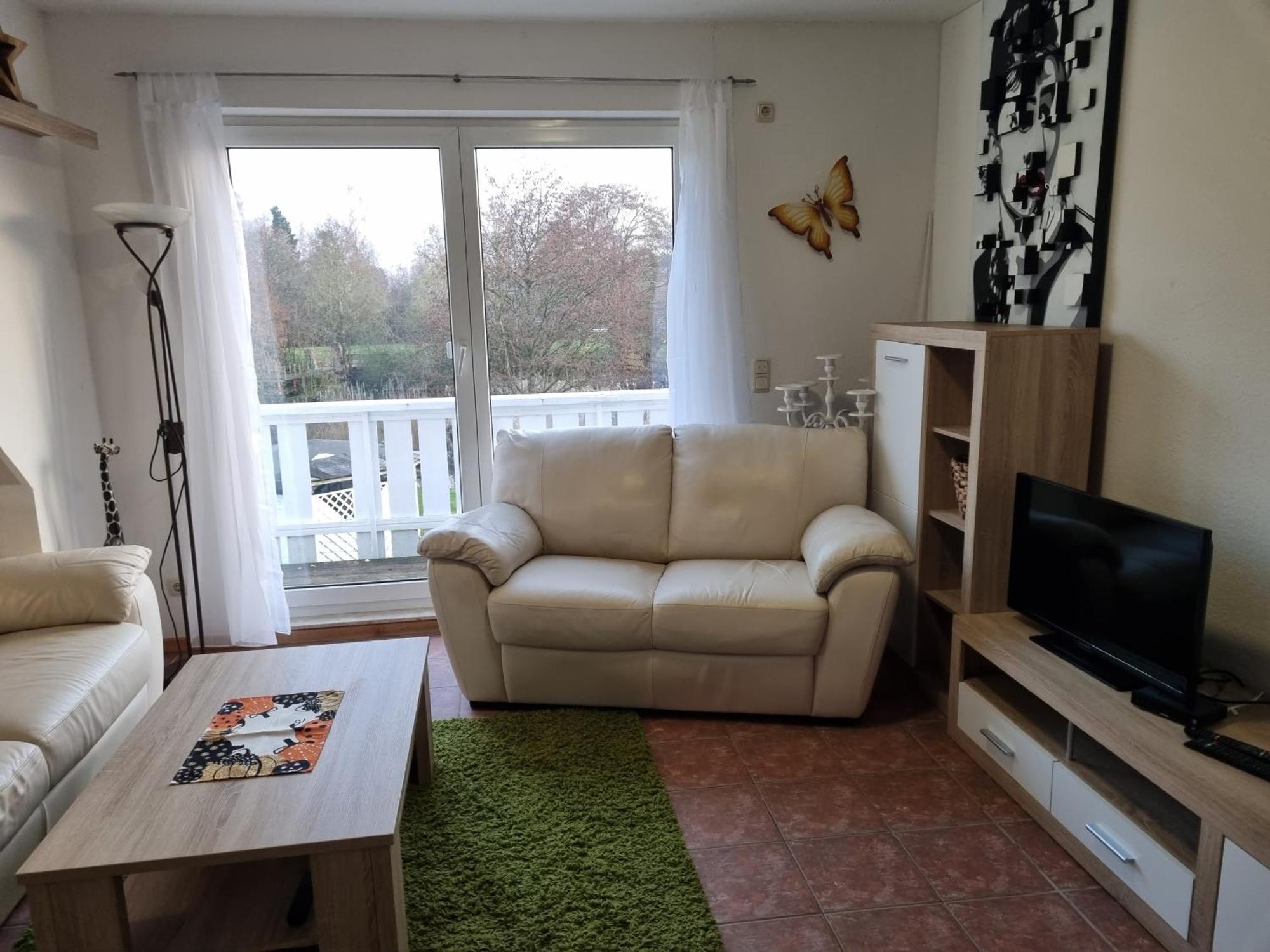 Lutow Ferienwohnung Am Teich מראה חיצוני תמונה